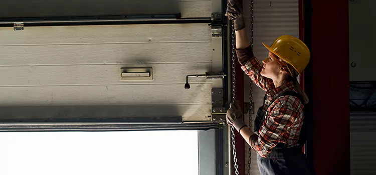 Addressing Common Garage Door Stoppage Issues in Syracuse, NY